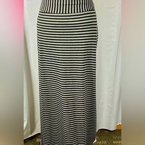 Dress Barn Black & Gray Striped Knit Maxi Skirt Size Medium